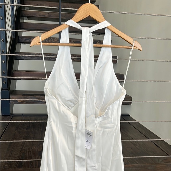 The A&F Julia Slip Halter Maxi Dress - Picture 3 of 5